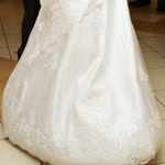 Продам свадебное платье р.44-46 на корсете