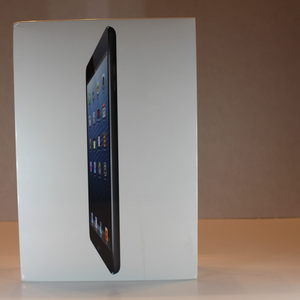 iPad 4th + - iPad 3 - iPad 2 Wi-Fi + 3g