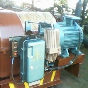 Лебедка электрическая ЛМ-140 с тросом