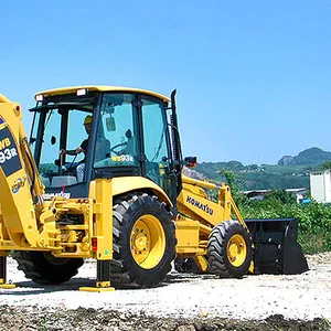 Шины на экскаватор погрузчик  Komatsu (Коматсу)