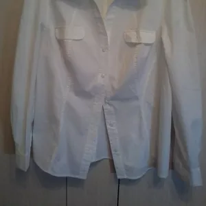 Продам женские блузки 54 размер