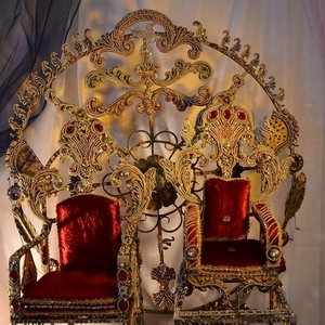 двойной трон