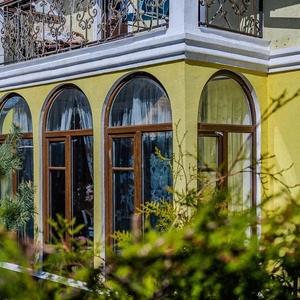 В срочной продаже Дом «Дыхание Барокко» .