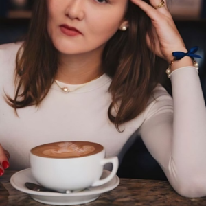 Я не психолог,  не занимаюсь терапией,  я человек,  который умеет слушать