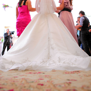 Шикарное свадебное платье цвета айвори!