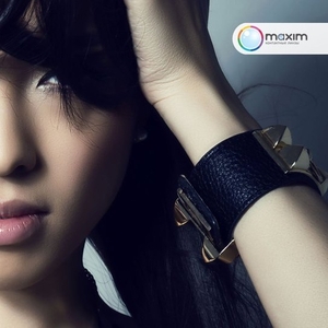 Впервые в Казахстане известный корейский бренд цветных контактных линз