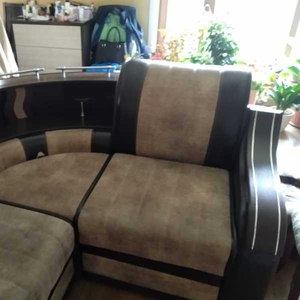 Продам кожаный диван в отличном состоянии
