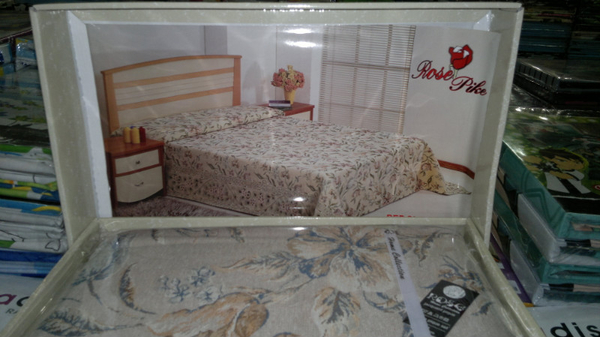 Домашний текстиль, постельные комплекты,  одеяла,  подушки итд. оптом и в розницу 12