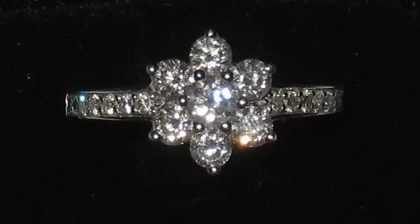 бриллиантовое кольцо ОАЭ