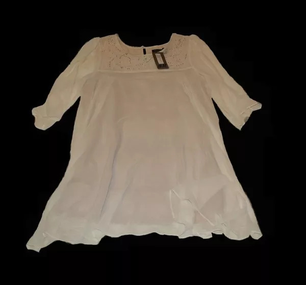 Новое женское платье H&M,  полиэстер,  цвет: белый,  размер 46-48 3