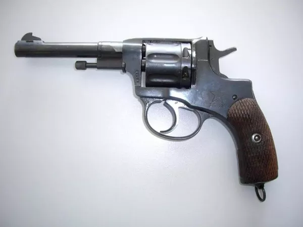 Коллекционный револьвер системы наган  1938г. с документами 2