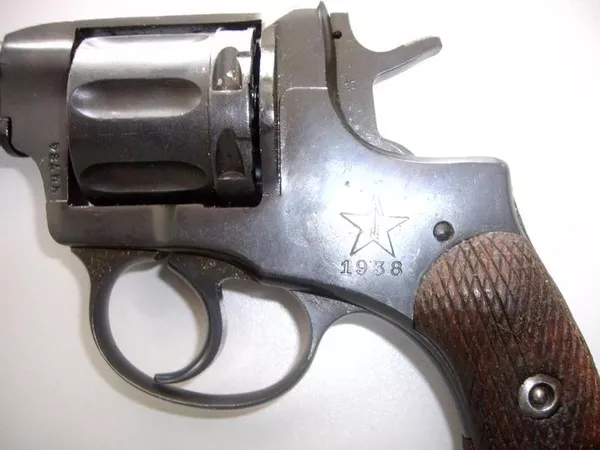 Коллекционный револьвер системы наган  1938г. с документами 3