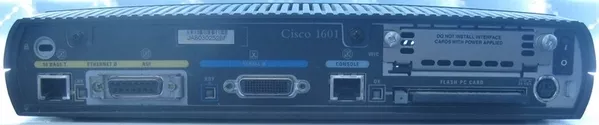 Маршрутизаторы cisco 1720 ,  cisco 1601 +V 35 cable (2 кабеля )  4