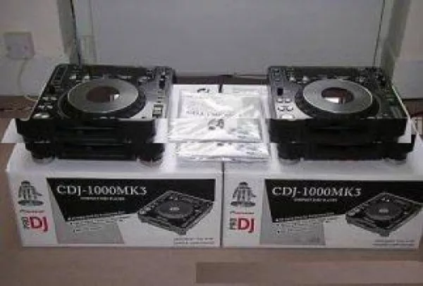 2X PIONEER CDJ 850 + DJM 800