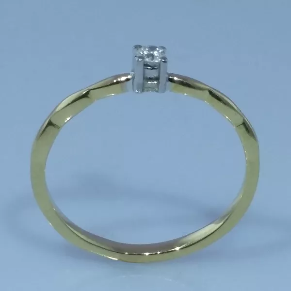 Кольцо с бриллиантами 0, 06ct  арт: 2, 1 2