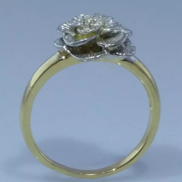 Кольцо с бриллиантами 0, 08ct  арт: 27 2