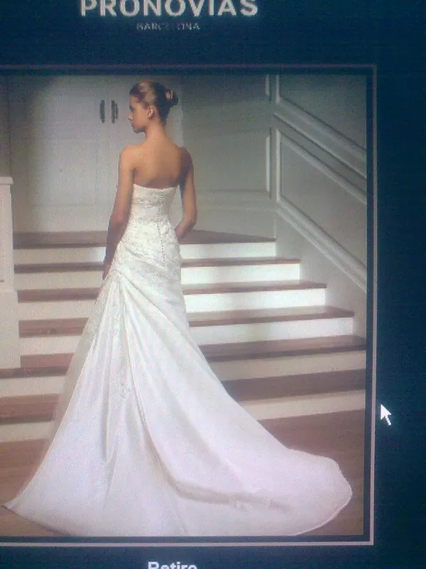 Великолепное свадебное платье от фирмы PRONOVIAS Испания 3