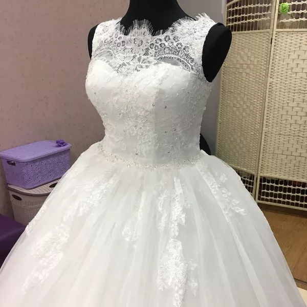 Свадебное платье с кружевом 3