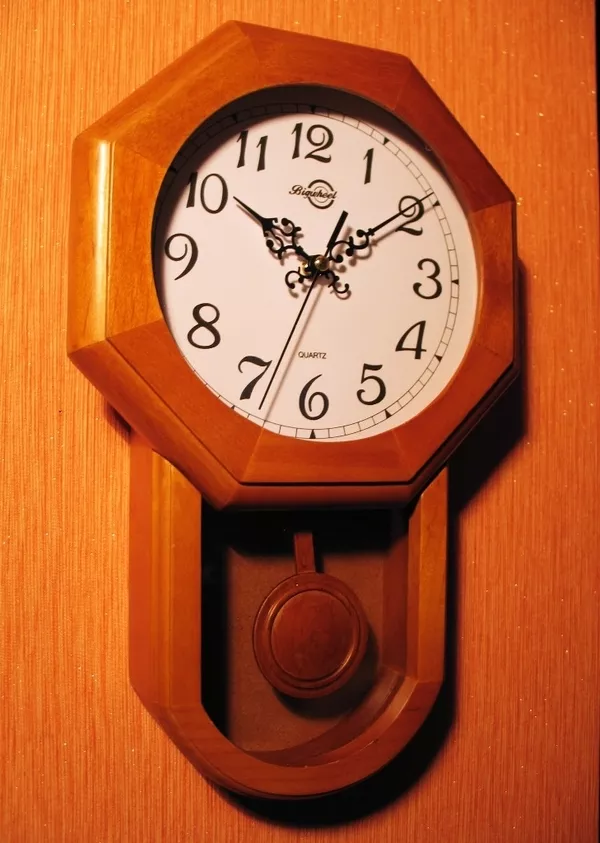 деревянные настенные часы с маятником модель 9610