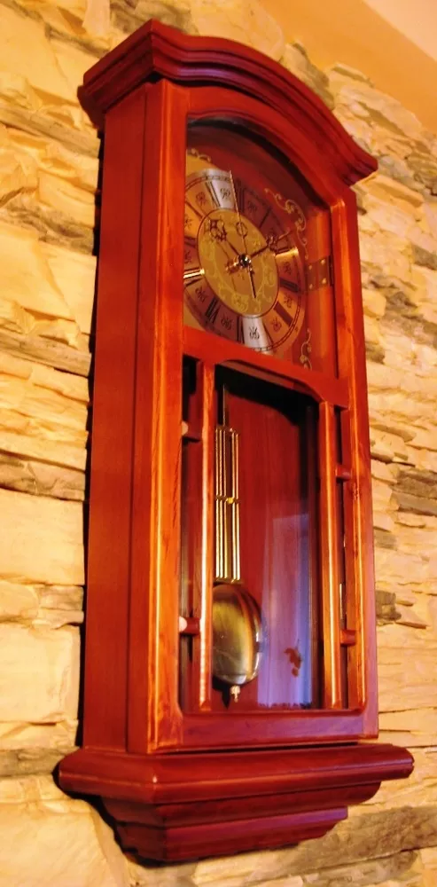 деревянные настенные часы с маятником модель 330 5