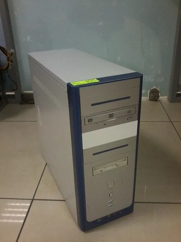 Компьютер для онлайн игр и офиса Pentium 4 640,  DDR2 1Gb,  HDD 160Gb