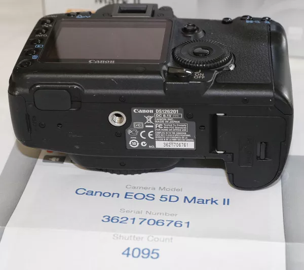 Canon EOS 5D Mark II 21, 1 МП Цифровая зеркальная камера 4