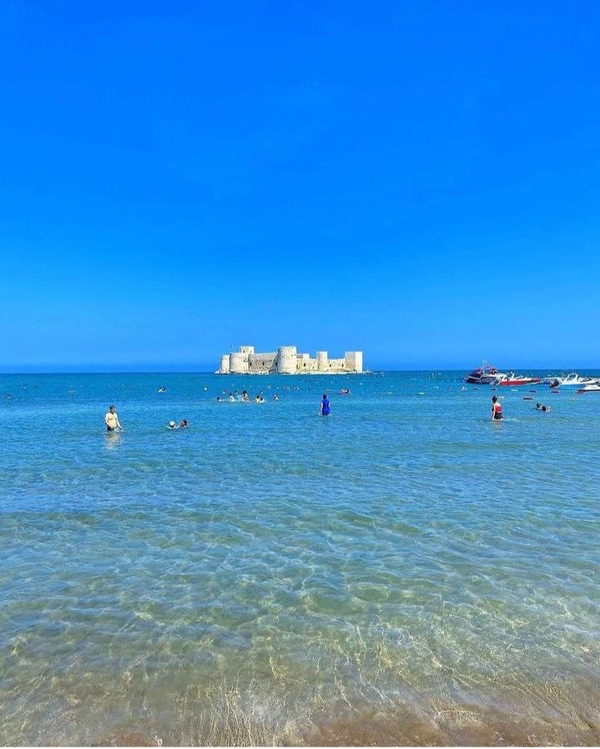 Мечтаете о квартире у моря? 8