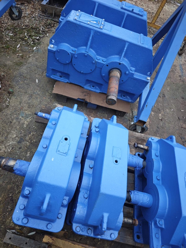 Продам фаршемешалку 335 л.,   Редуктор Ц2У-250,  Ц2У-315 5