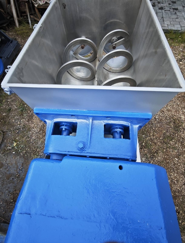 Продам фаршемешалку 335 л.,   Редуктор Ц2У-250,  Ц2У-315 3