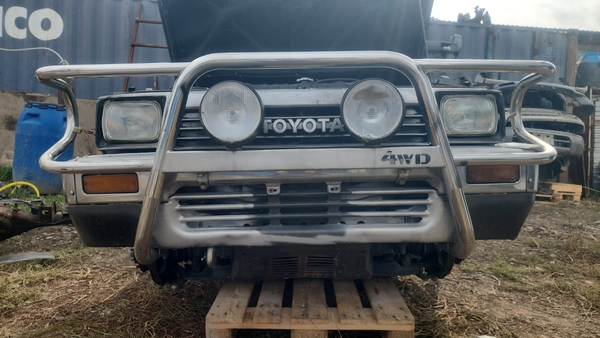 Разбор Toyota Hilux Surf 130 