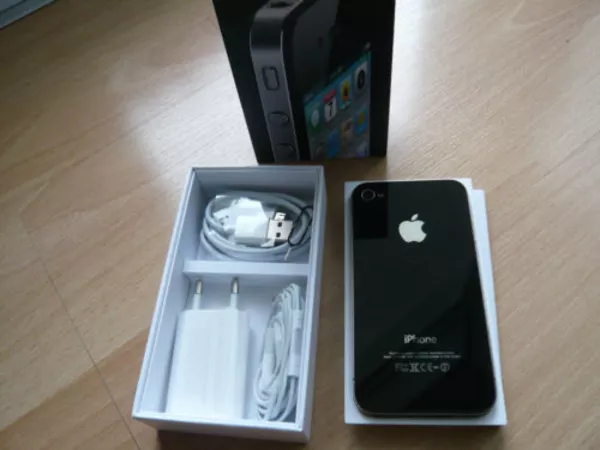 Apple iPhone 4 (Latest Model) 32GB version 2