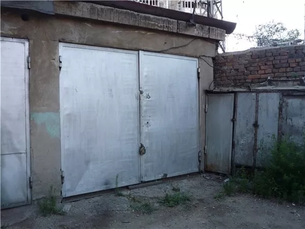 Продам капитальный кирпичный гараж Манаса Абая в Алматы. 