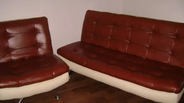Продам диван и два кресла кожаные