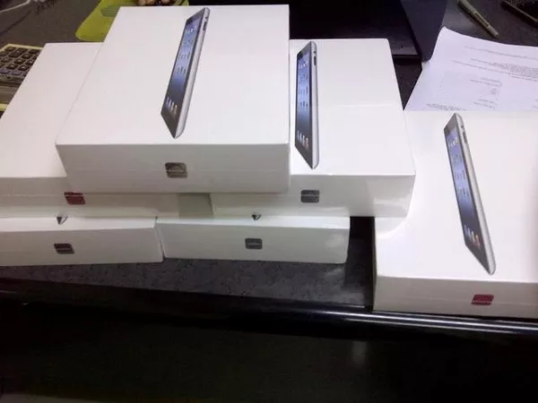 Apple Ipad 3 HD Wi-Fi  4G 64GB разблокирована