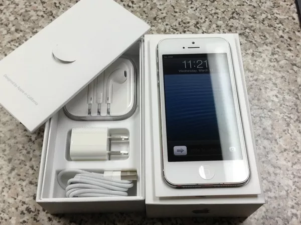 Brand New Apple iphone 5 16GB/32GB/64Gb / Blackberry Z10 / samsung Gal