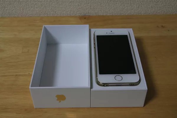 Новые оригинальные Apple,  iPhone 5s 16 Гб,  32 Гб,  64 Гб,  Samsung Galax
