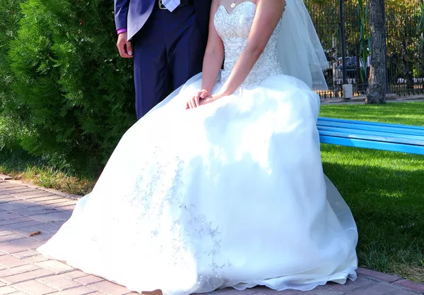 Шикарное свадебное платье цвета айвори! 3
