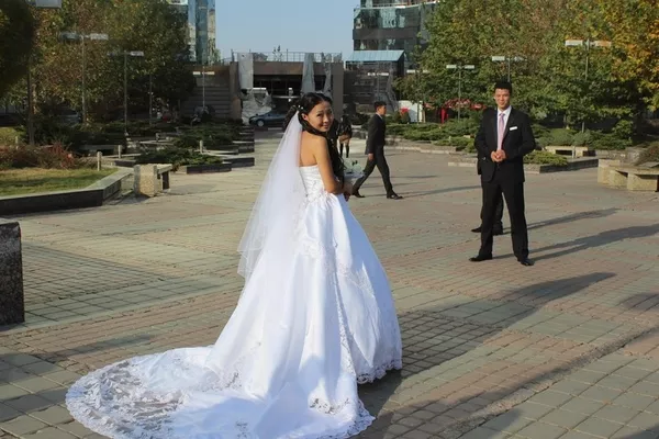 Продам превосходное счастливое свадебное платье!