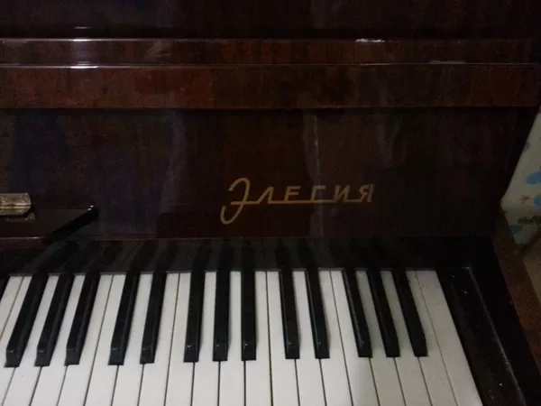 Продам пианино недорого в отличном состоянии 2