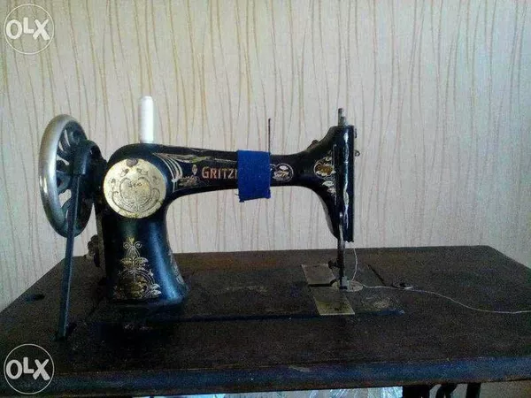 Продам старинную швейную машинку GRITZNER 