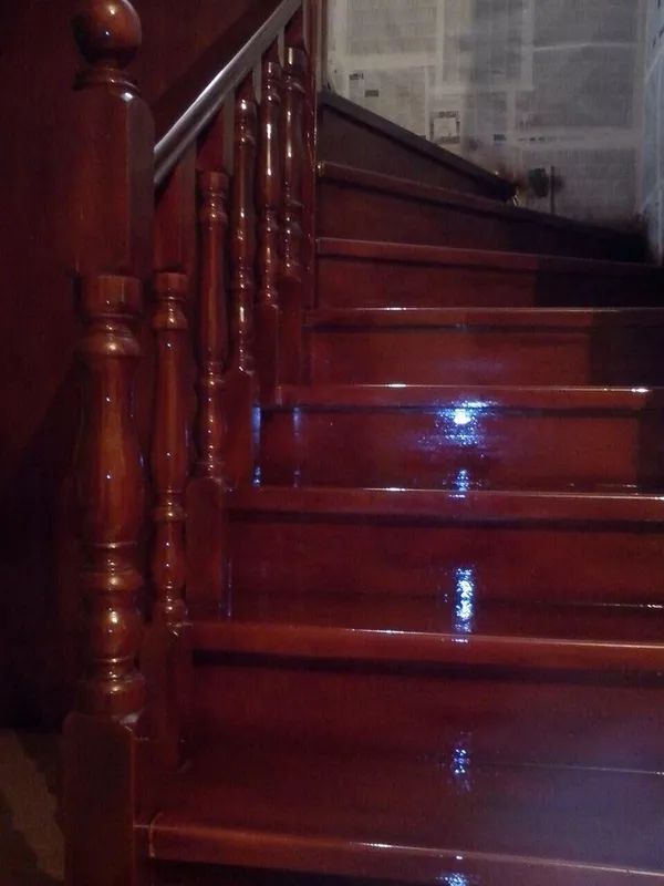 Изготовление и монтаж деревянных лестниц