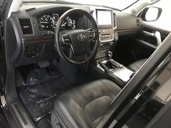 Toyota Land Cruiser GXR 2017 Automatic  6